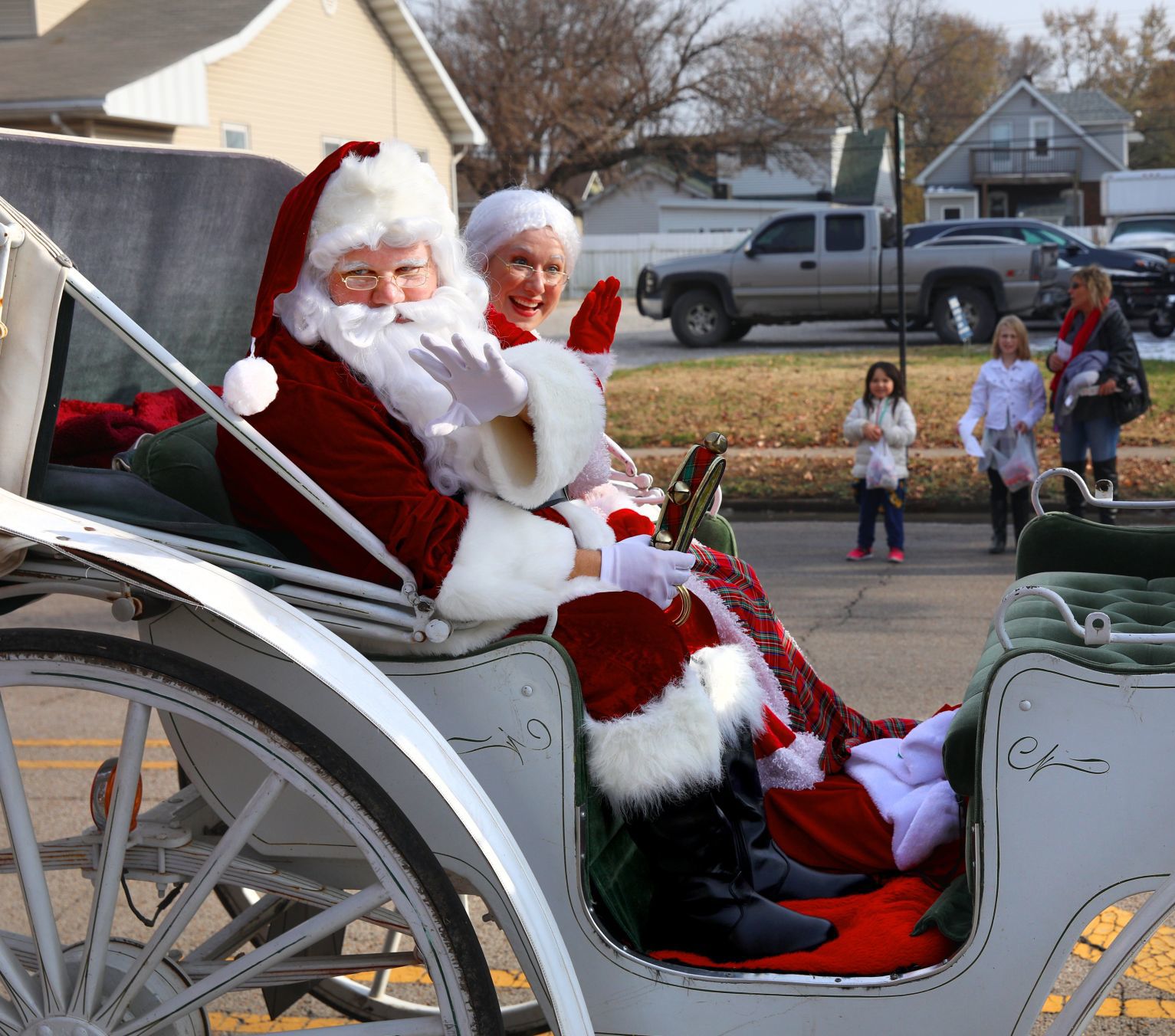 Santa's Holiday Ave. parade in Granite City